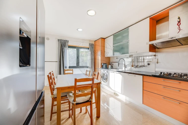 Apartamento T2 para Venda em Póvoa de Santa Iria e Forte da Casa Foto 32