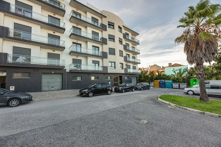 Apartamento T2 para Venda em Póvoa de Santa Iria e Forte da Casa Foto 2