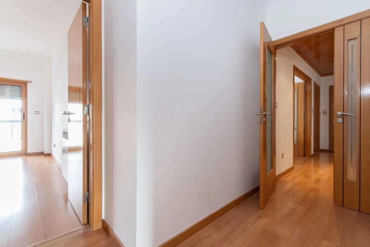 Apartamento T2 para Venda em Alverca do Ribatejo e Sobralinho Foto 14