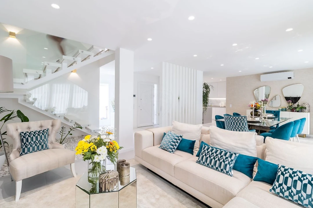 Moradia T3 para Venda em Ramada e Caneças Foto 6