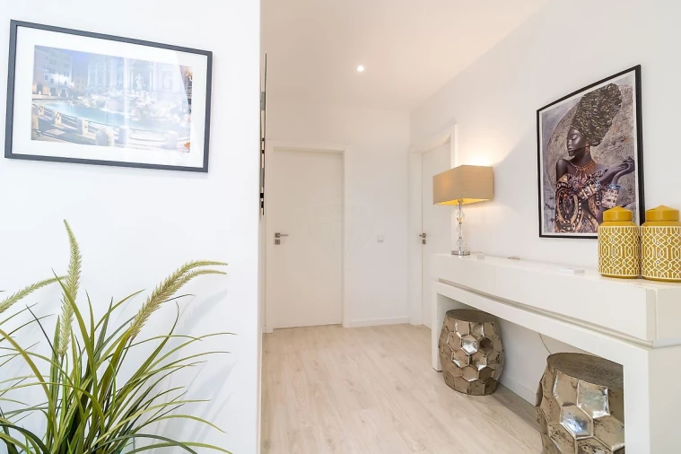 Moradia T3 para Venda em Ramada e Caneças Foto 15