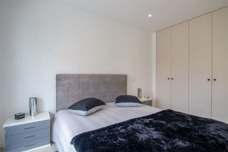 Moradia T3 para Venda em Ramada e Caneças Foto 18