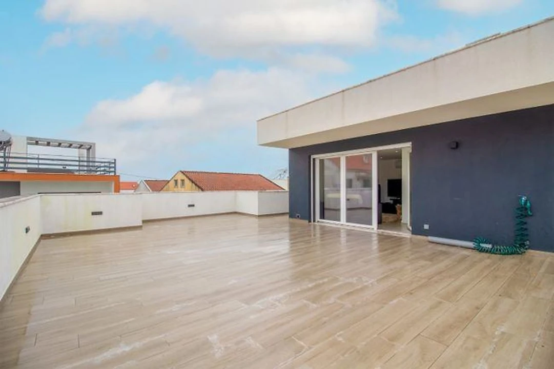 Moradia T3 para Venda em Ramada e Caneças Foto 21