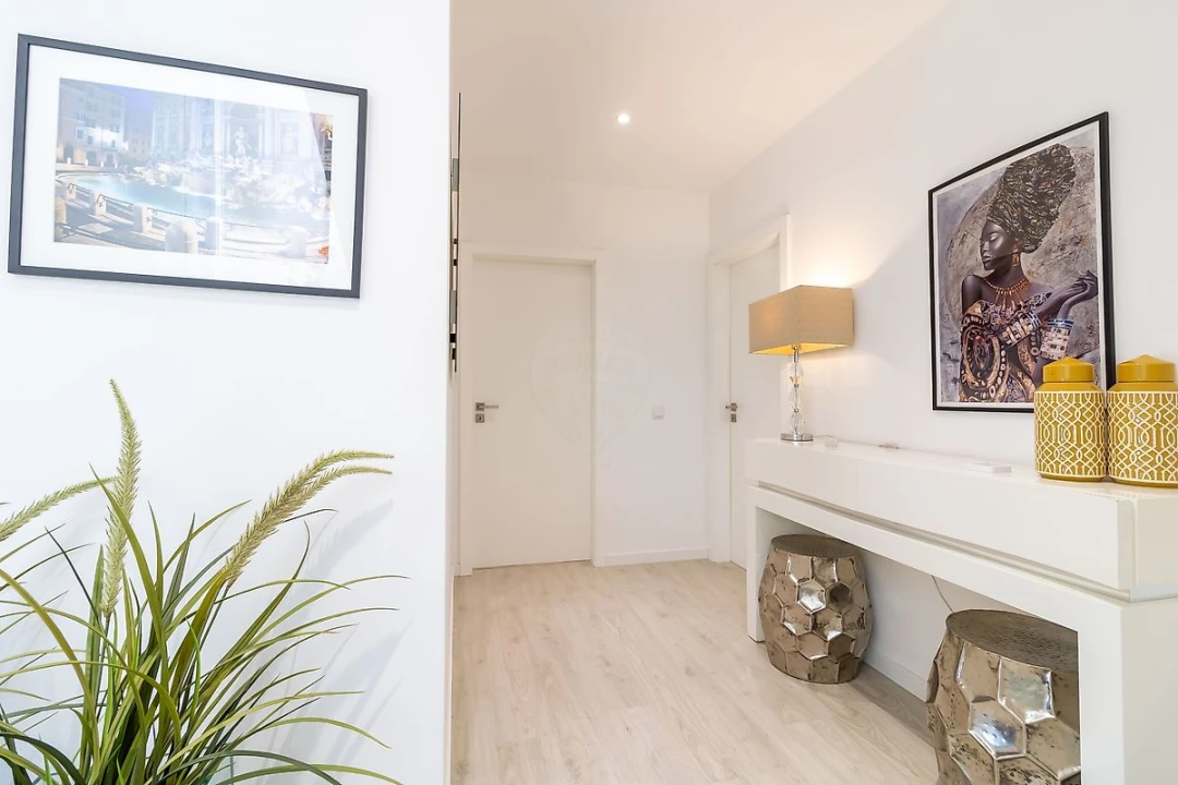 Moradia T3 para Venda em Ramada e Caneças Foto 15