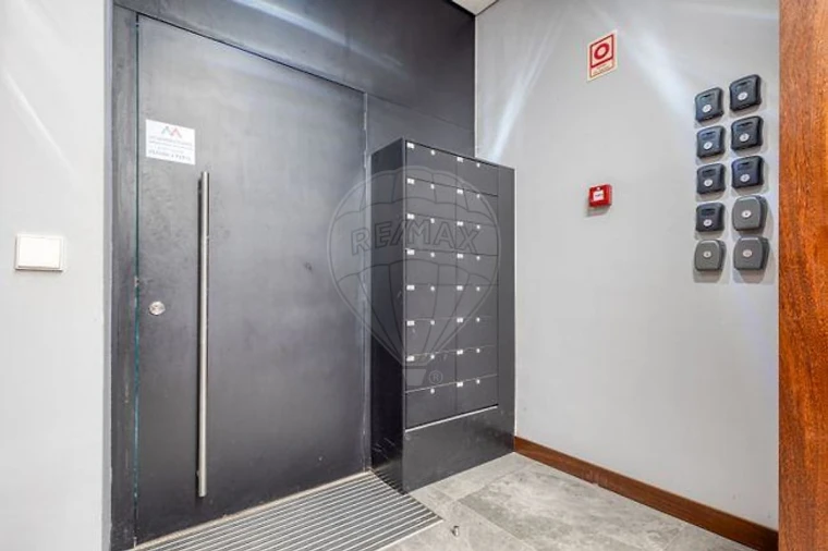 Apartamento para Venda em Santa Marinha e São Pedro da Afurada Foto 6