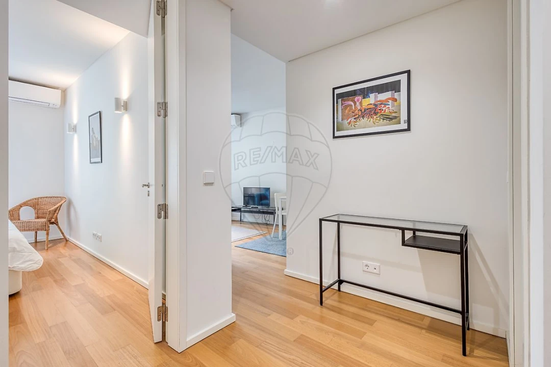 Apartamento T1 para Arrendamento em Santa Marinha e São Pedro da Afurada Foto 15