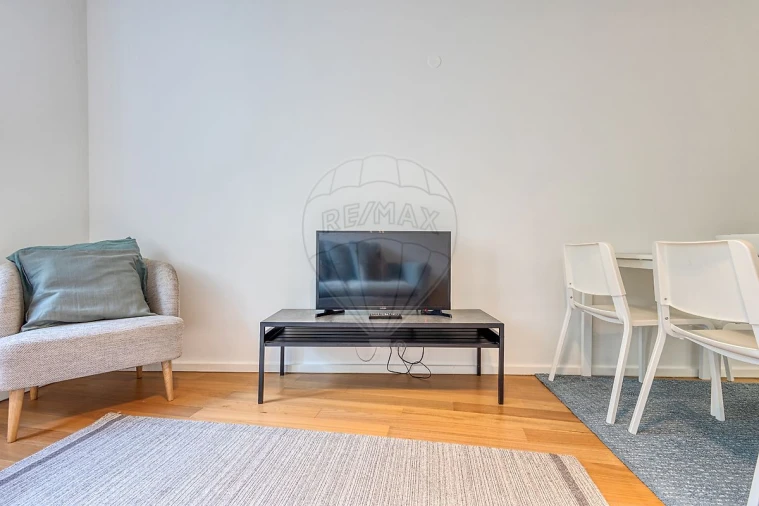 Apartamento T1 para Arrendamento em Santa Marinha e São Pedro da Afurada Foto 10