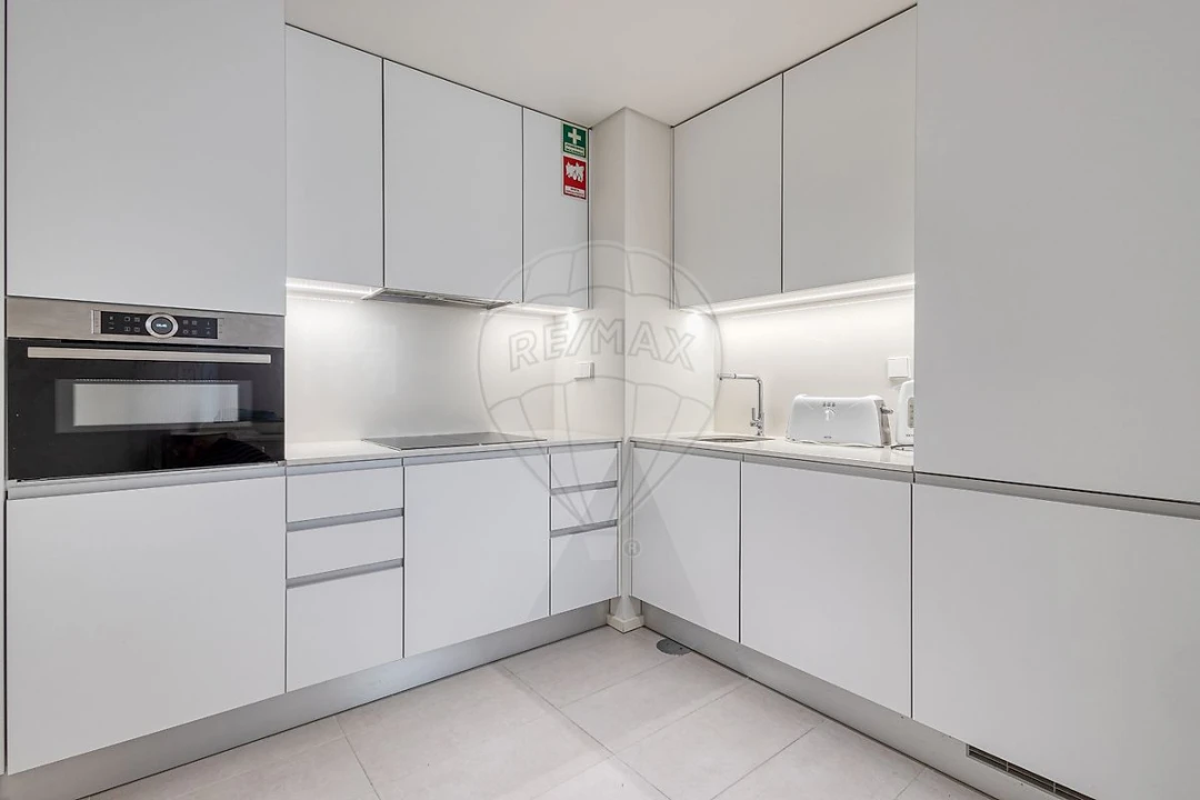 Apartamento T1 para Arrendamento em Santa Marinha e São Pedro da Afurada Foto 12