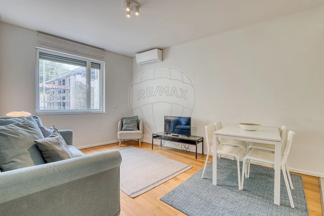 Apartamento T1 para Arrendamento em Santa Marinha e São Pedro da Afurada Foto 14