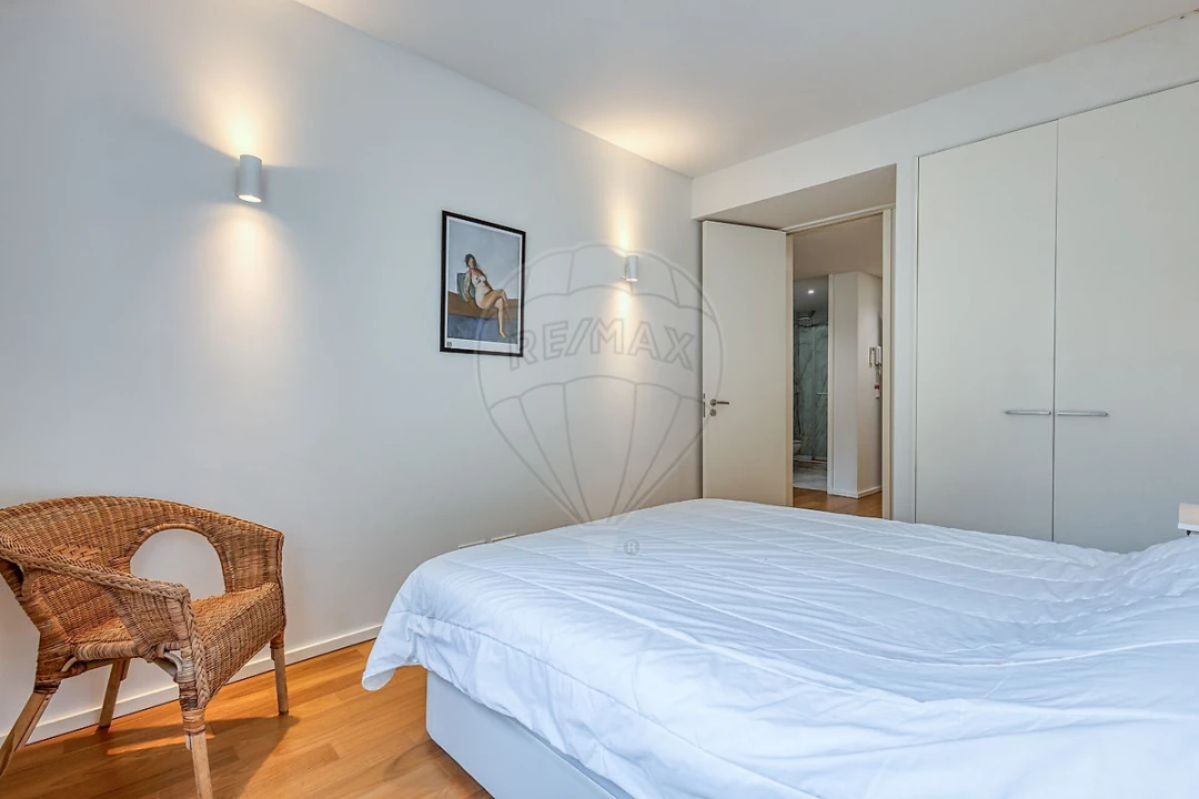 Apartamento T1 para Arrendamento em Santa Marinha e São Pedro da Afurada Foto 18