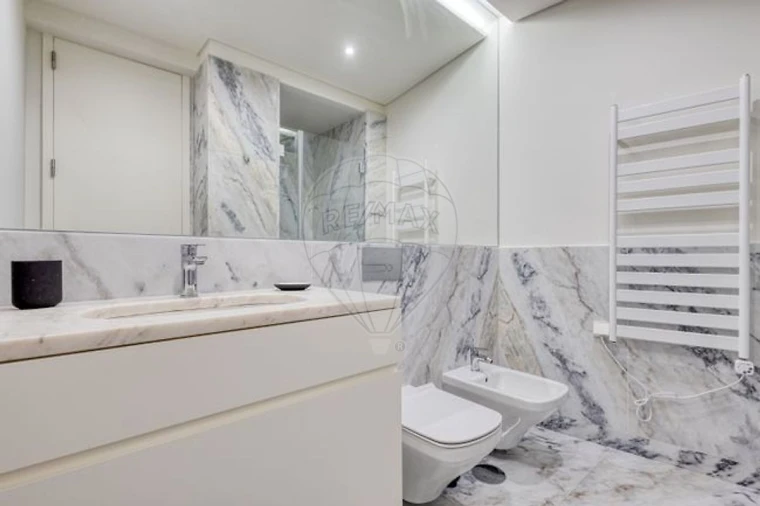 Apartamento T1 para Arrendamento em Santa Marinha e São Pedro da Afurada Foto 13