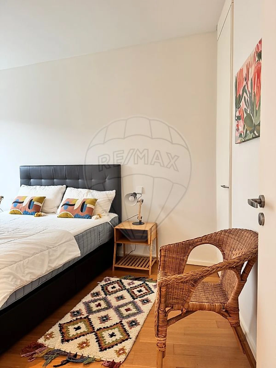 Apartamento T1 para Arrendamento em Santa Marinha e São Pedro da Afurada Foto 11