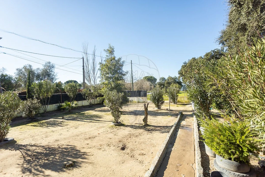 Moradia T3 para Venda em Couço Foto 2