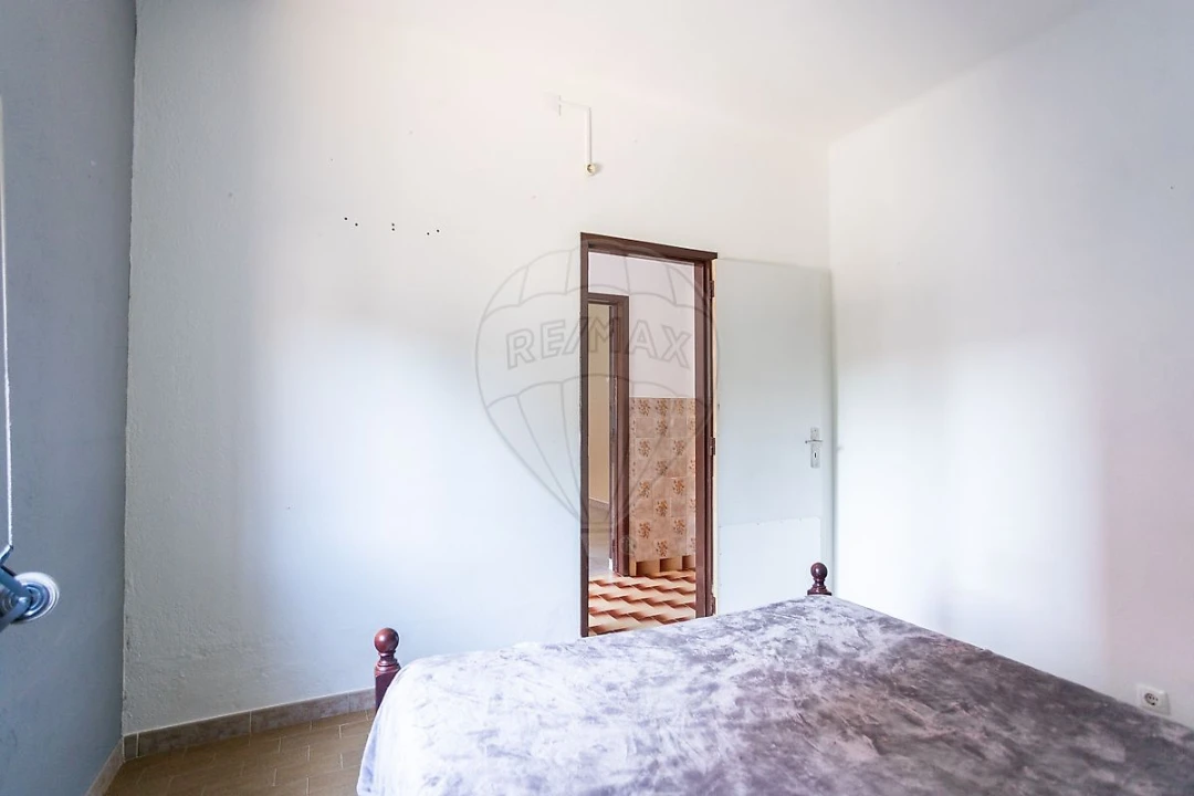 Moradia T3 para Venda em Couço Foto 16