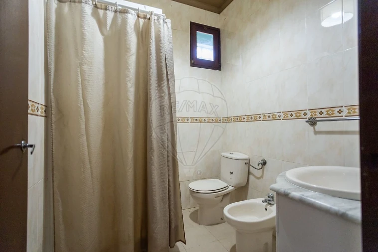 Moradia T3 para Venda em Couço Foto 18