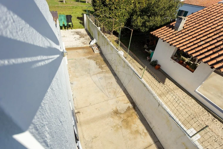 Moradia T3 para Venda em Couço Foto 4