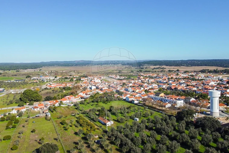 Moradia T3 para Venda em Couço Foto 6