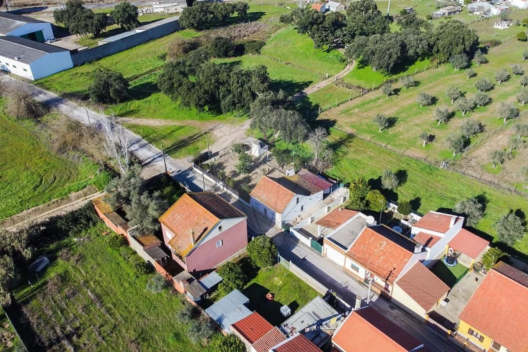 Moradia T3 para Venda em Couço Foto 8