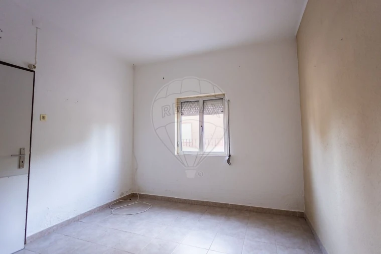 Moradia T3 para Venda em Couço Foto 12