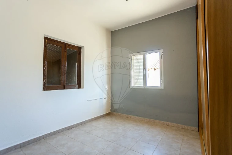 Moradia T3 para Venda em Couço Foto 21