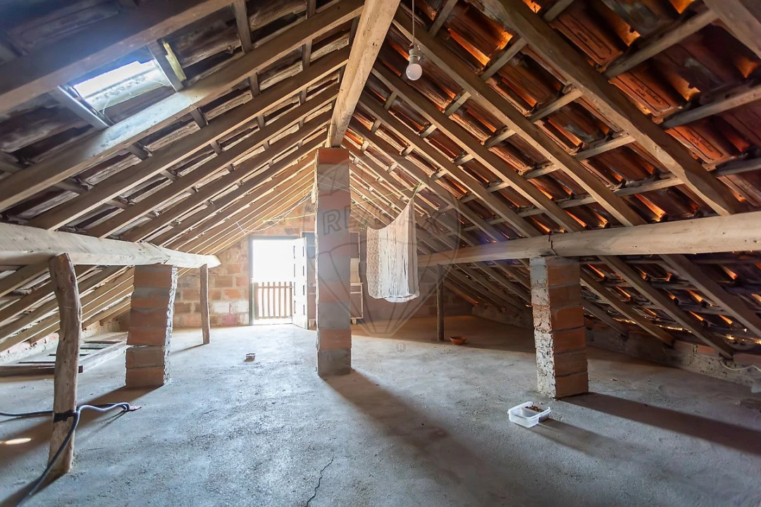 Moradia T3 para Venda em Couço Foto 34