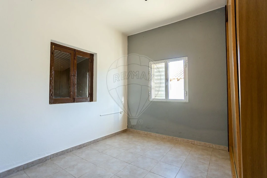 Moradia T3 para Venda em Couço Foto 21