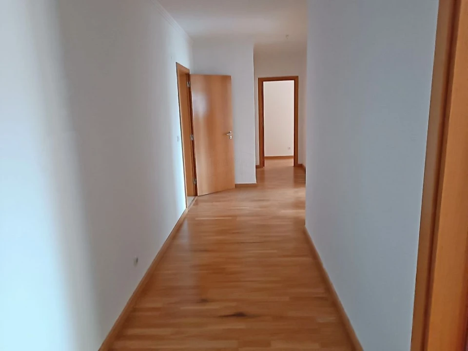 Apartamento T4 para Venda em Samora Correia Foto 22