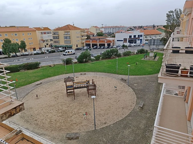 Apartamento T4 para Venda em Samora Correia Foto 9