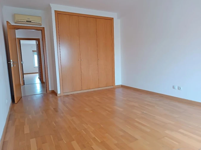 Apartamento T3 para Venda em Samora Correia Foto 16