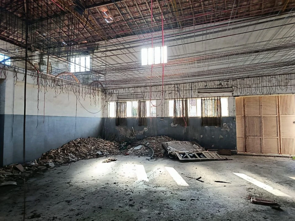 Armazém para Venda em Paços de Brandão Foto 13