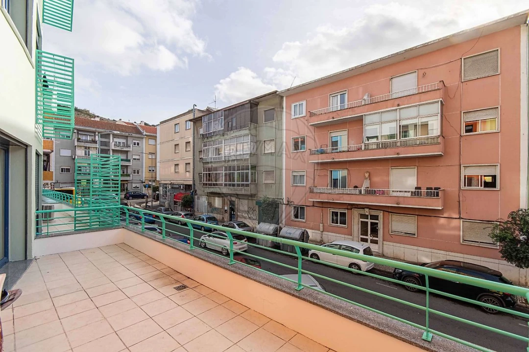 Apartamento T2 para Venda em Póvoa de Santo Adrião e Olival Basto Foto 31