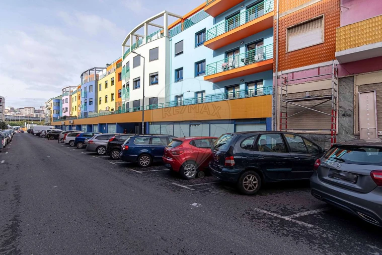 Apartamento T2 para Venda em Póvoa de Santo Adrião e Olival Basto Foto 34