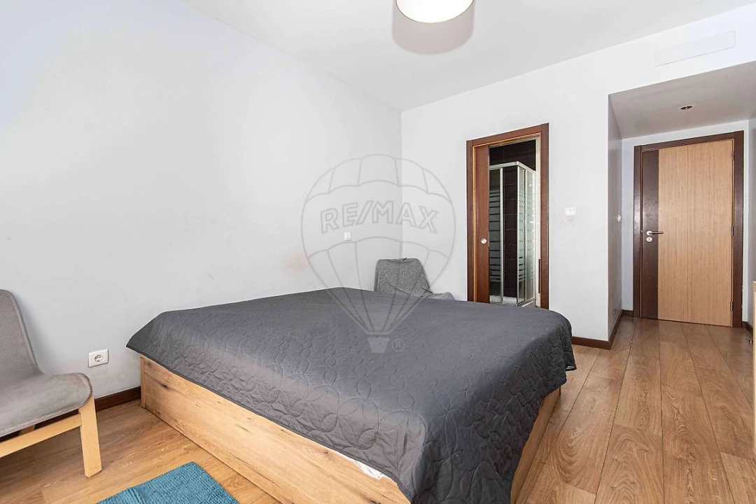 Apartamento T2 para Venda em Póvoa de Santo Adrião e Olival Basto Foto 22