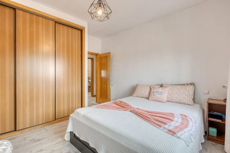 Apartamento T2 para Venda em Fânzeres e São Pedro da Cova Foto 17