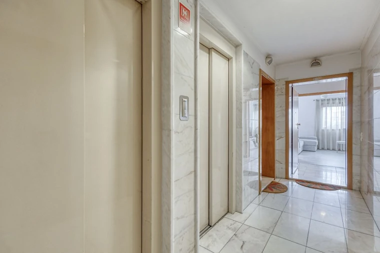 Apartamento T2 para Venda em Fânzeres e São Pedro da Cova Foto 5