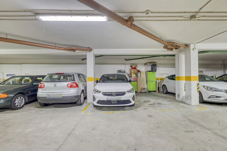 Apartamento T2 para Venda em Fânzeres e São Pedro da Cova Foto 22