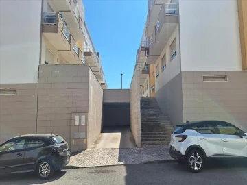 Apartamento T4 para Venda em Palhais e Coina