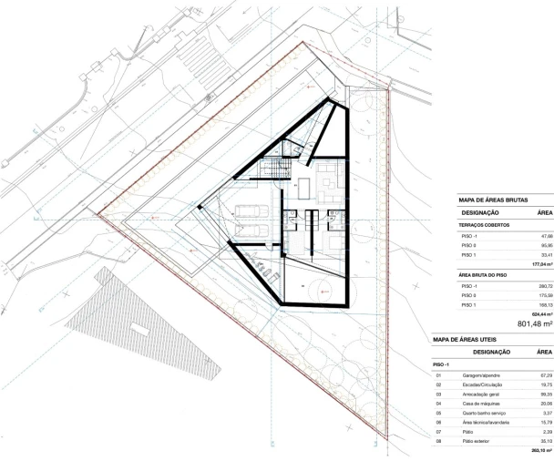 Moradia T5 para Venda em Quarteira Planta 1