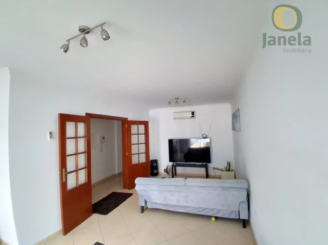 Apartamento T2 para Venda em Faro (Sé e São Pedro) Foto 2