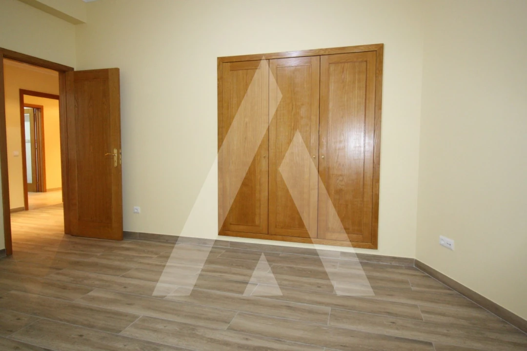 Apartamento T3 para Venda em Nelas Foto 10