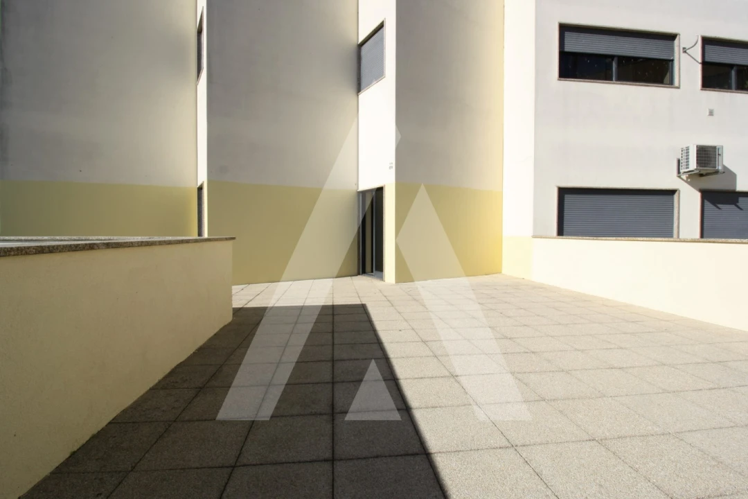 Apartamento T3 para Venda em Nelas Foto 27