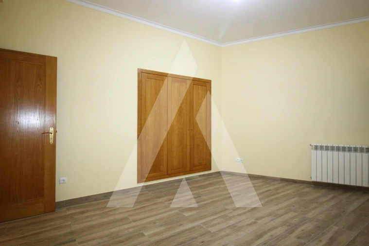 Apartamento T3 para Venda em Nelas Foto 9