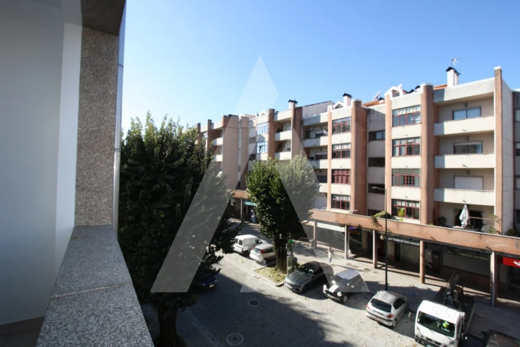 Apartamento T3 para Venda em Nelas Foto 28