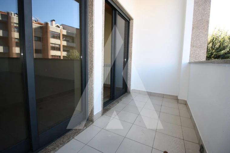 Apartamento T3 para Venda em Nelas Foto 29