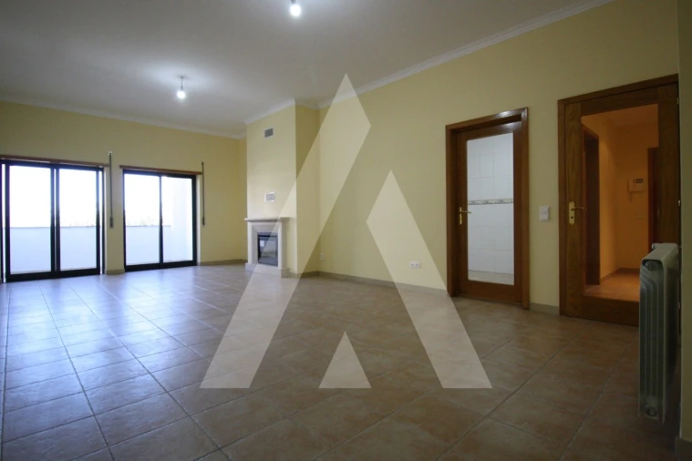 Apartamento T3 para Venda em Nelas Foto 32