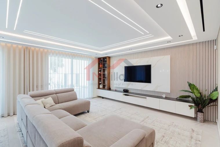 Moradia T4 para Venda em Almancil Foto 5