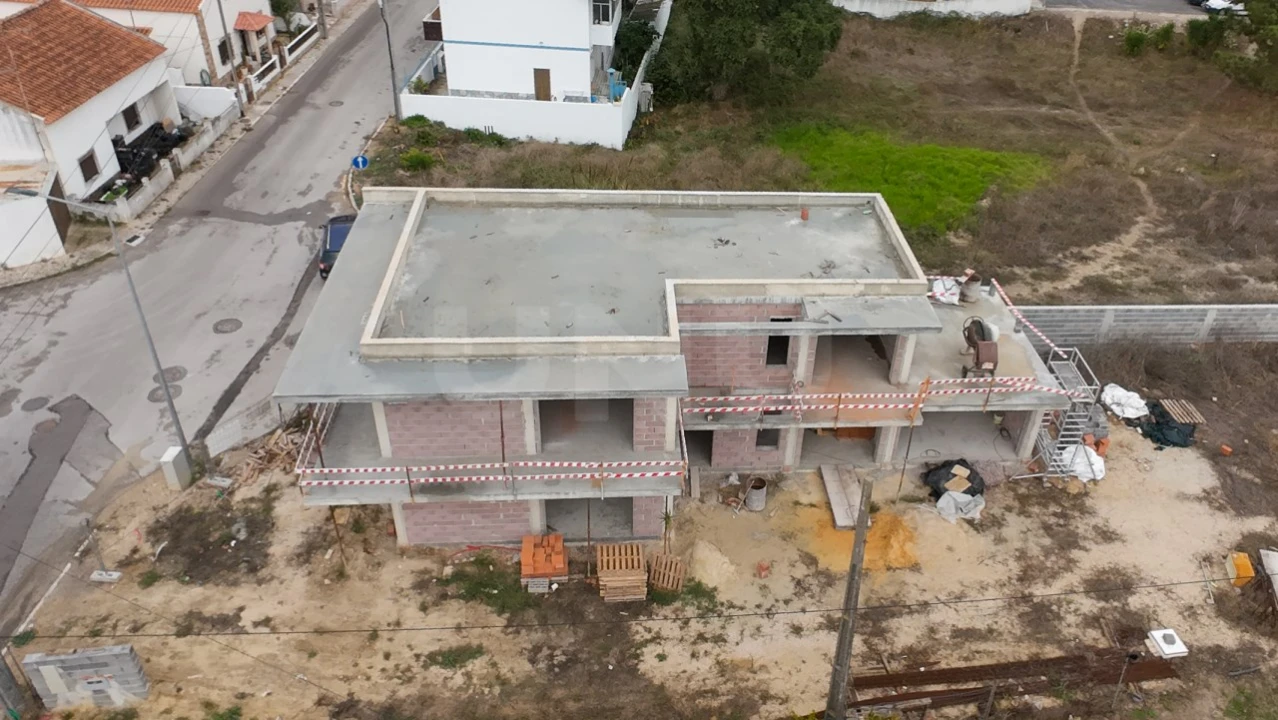 Moradia T4 para Venda em Caldas da Rainha - Santo Onofre e Serra do Bouro Foto 16