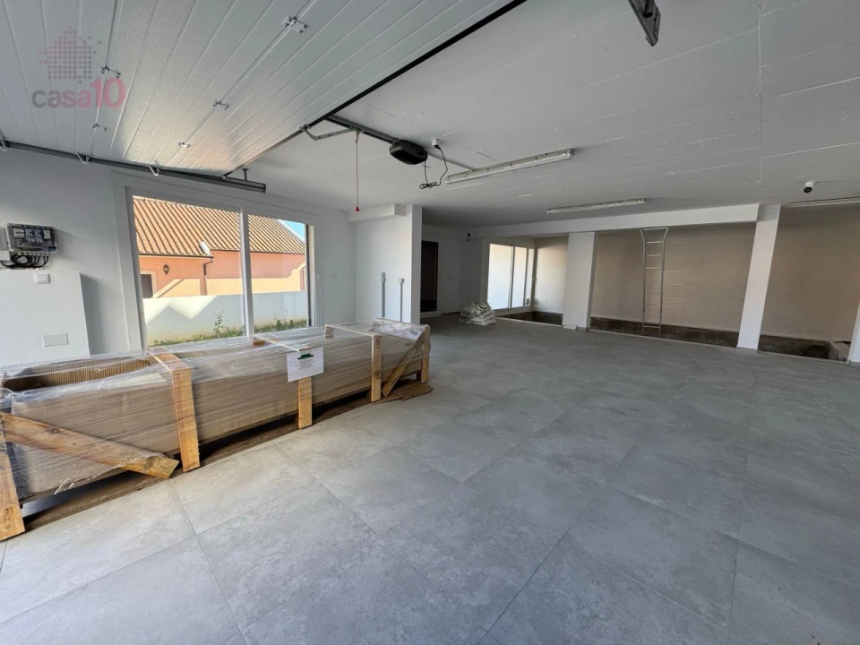 Moradia T7 para Venda em Pontinha e Famões Foto 45