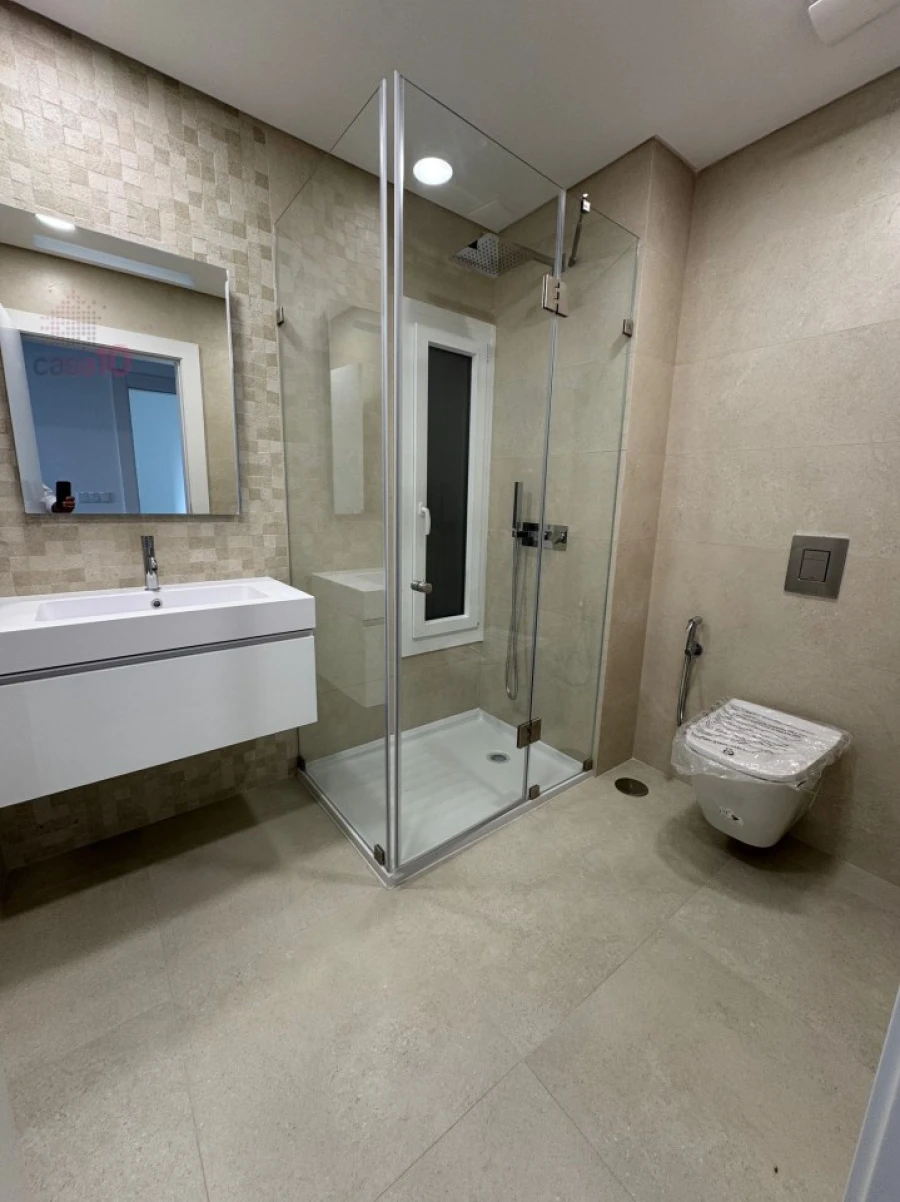 Moradia T7 para Venda em Pontinha e Famões Foto 24