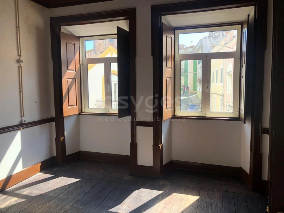 Moradia T8 para Venda em Buarcos Foto 2